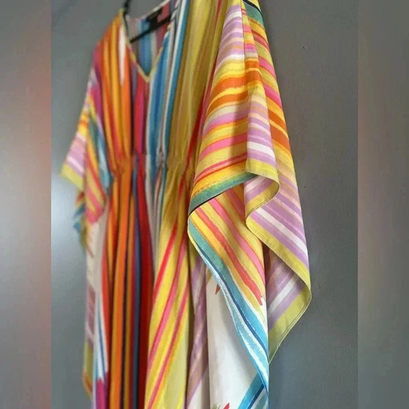 Natori - Colorful Flowy Dress (size small) - Picture 4 of 8